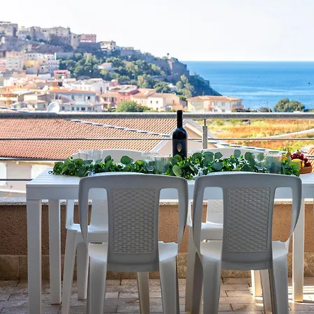 Sardinia Re - Smeralda 16 Castelsardo
